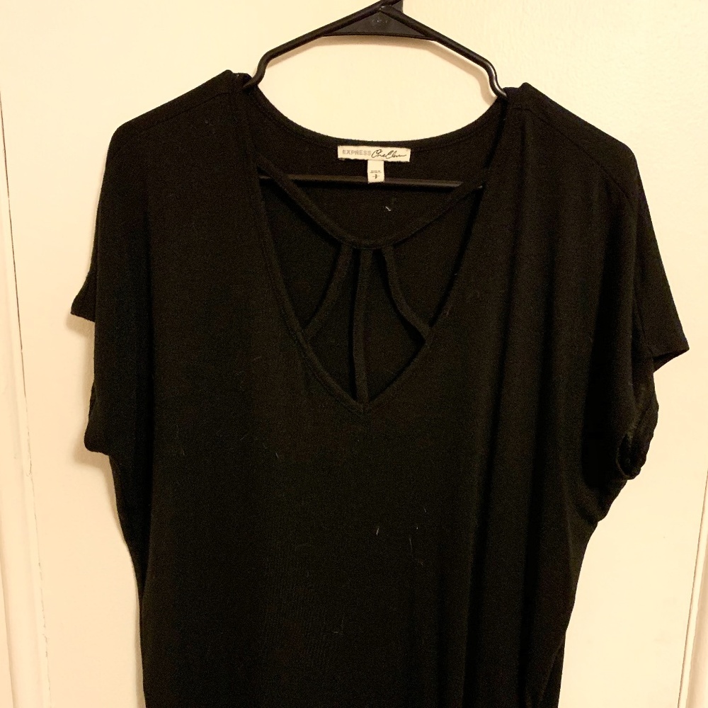 Express Black Top with Exposed Front